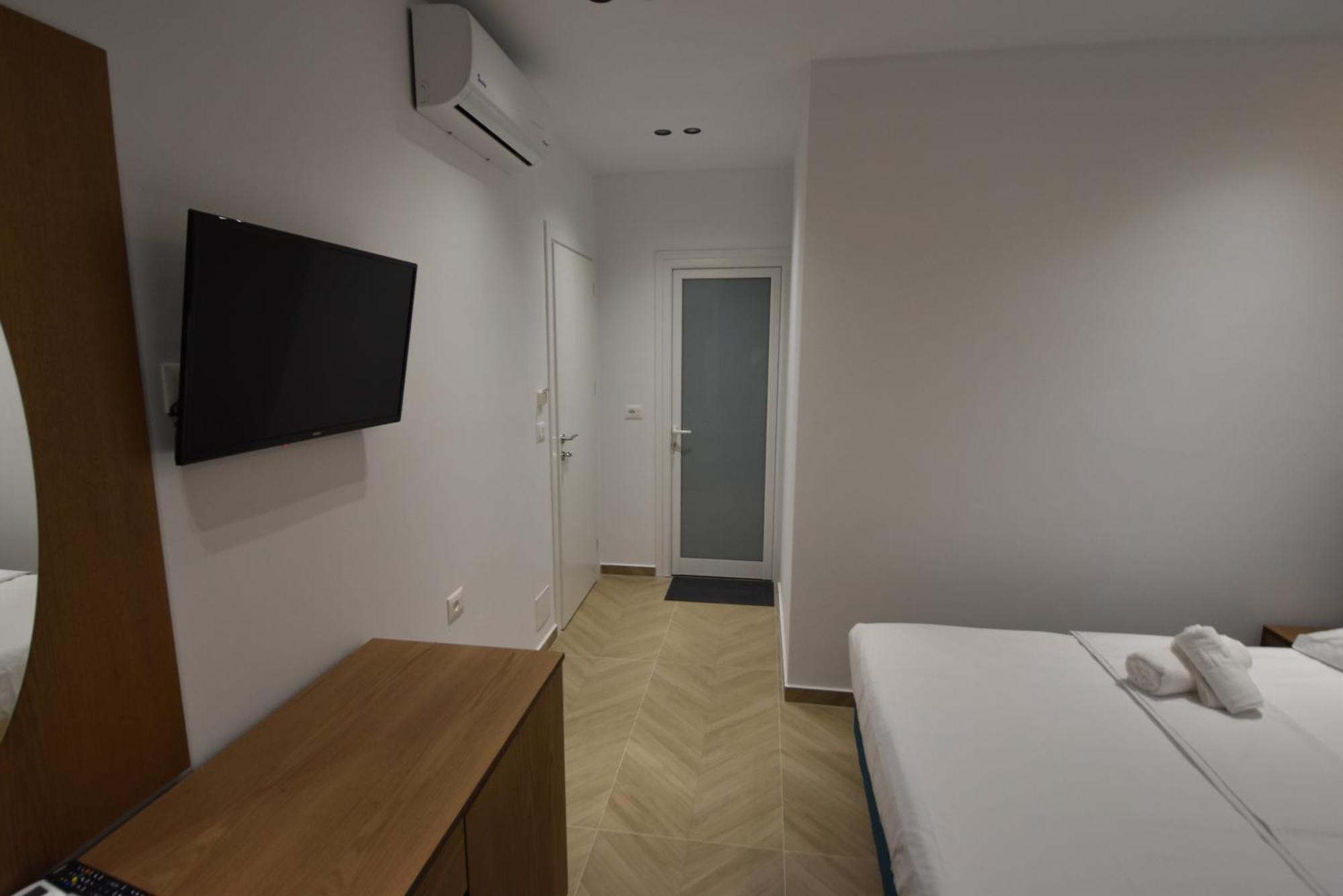 Agimi Hotel Εξαμίλιο Εξωτερικό φωτογραφία
